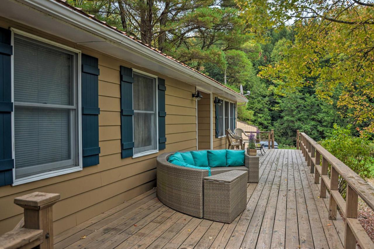 Great Valley Home With On-Site Pond, 7 Mi To Skiing! Экстерьер фото